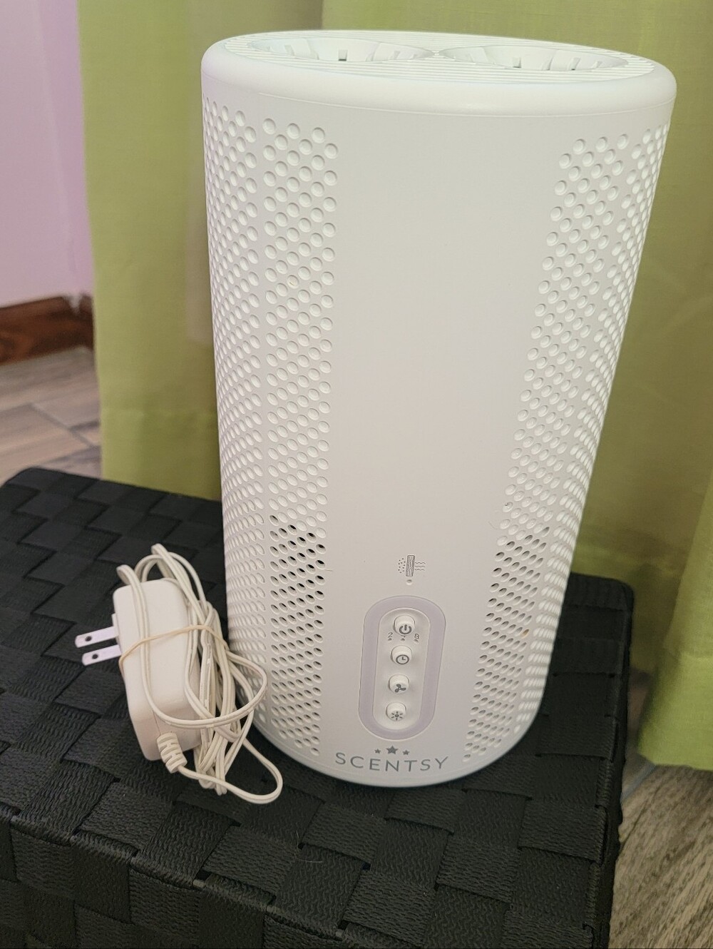 Scentsy White Electric Home Air Purifier